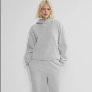 EUC Aritzia TNA Cozy hoodie & sweatpants set size S